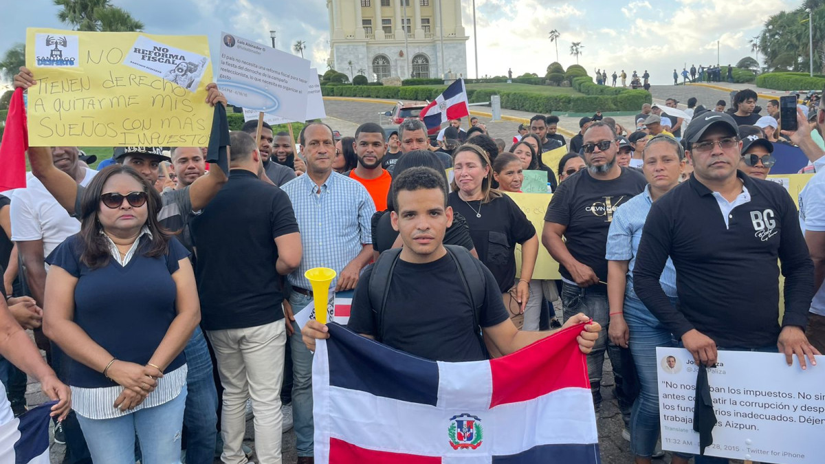 Jóvenes protestarán este sábado en el Monumento de Santiago contra el “bombazo fiscal”