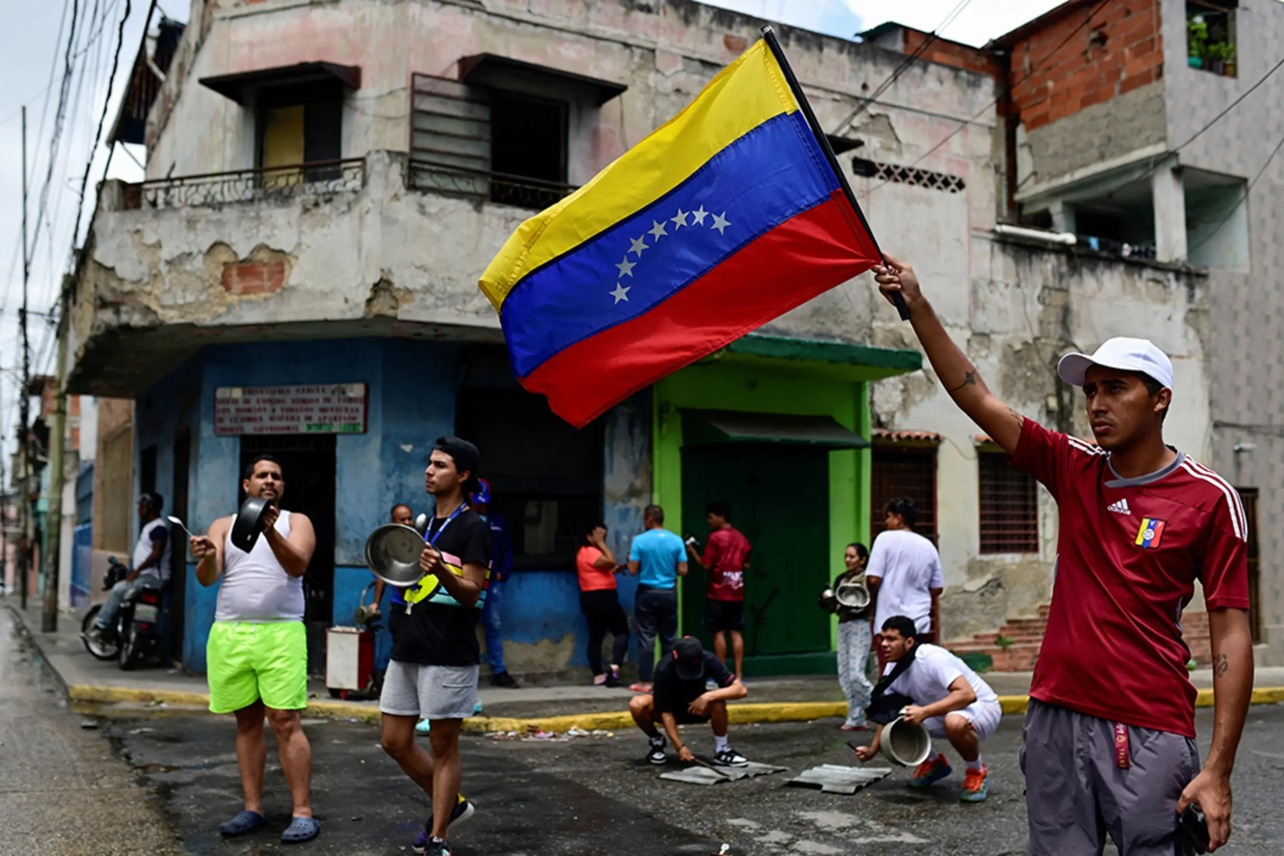 Supremo de Venezuela rechaza revisar sentencia convalidó reelección de Maduro