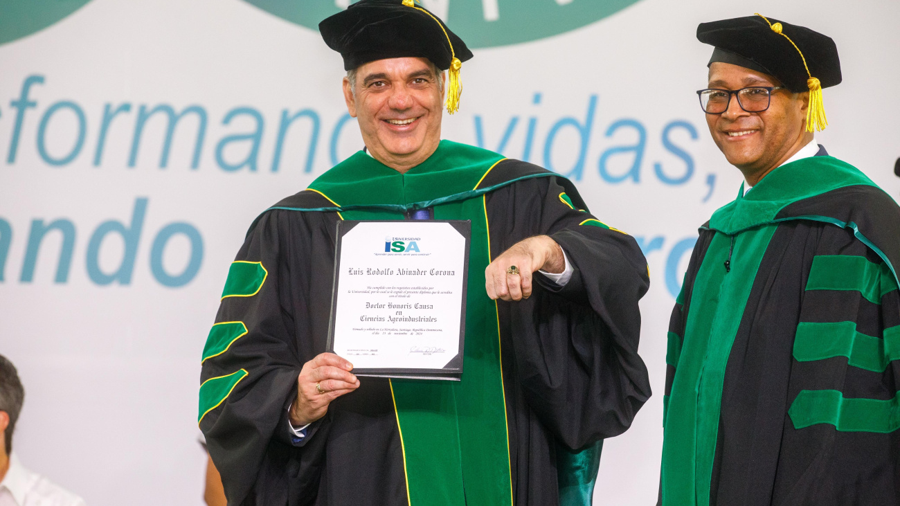 Abinader recibe “honoris causa” de la Universidad ISA, por impulso de iniciativas en favor de la educación.