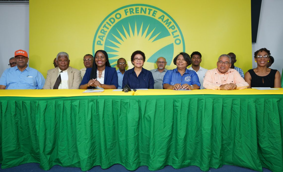 Frente Amplio y Bloque Jesus Adon apoya marcha en Cuba contra bloqueo