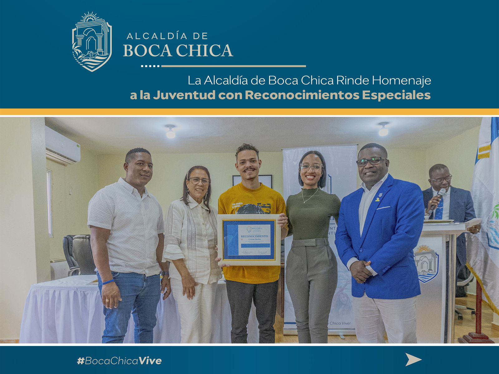 Alcaldía de Boca Chica Rinde Homenaje a la Juventud con Reconocimientos Especiales