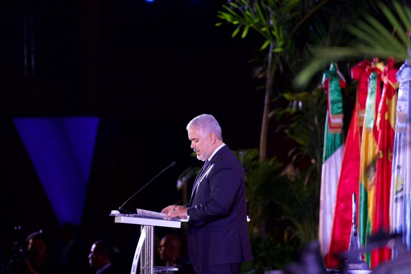 Iván Duque alerta sobre amenazas al Estado de Derecho y el auge de la «dictocracia» en América Latina