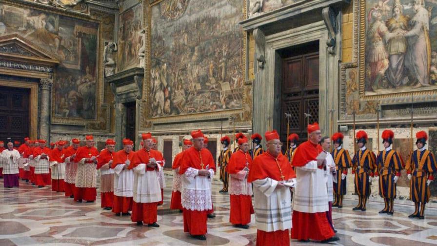 Víctimas piden que el próximo papa aplique tolerancia cero ante abusos y señale a cardenales