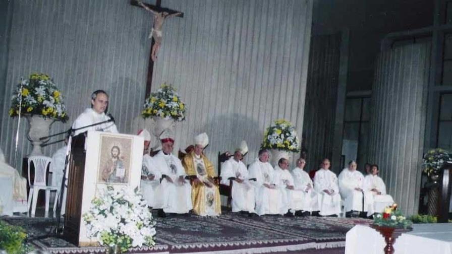 En La Vega recuerdan al nuevo papa por su sencillez, cercanía y dominio del español