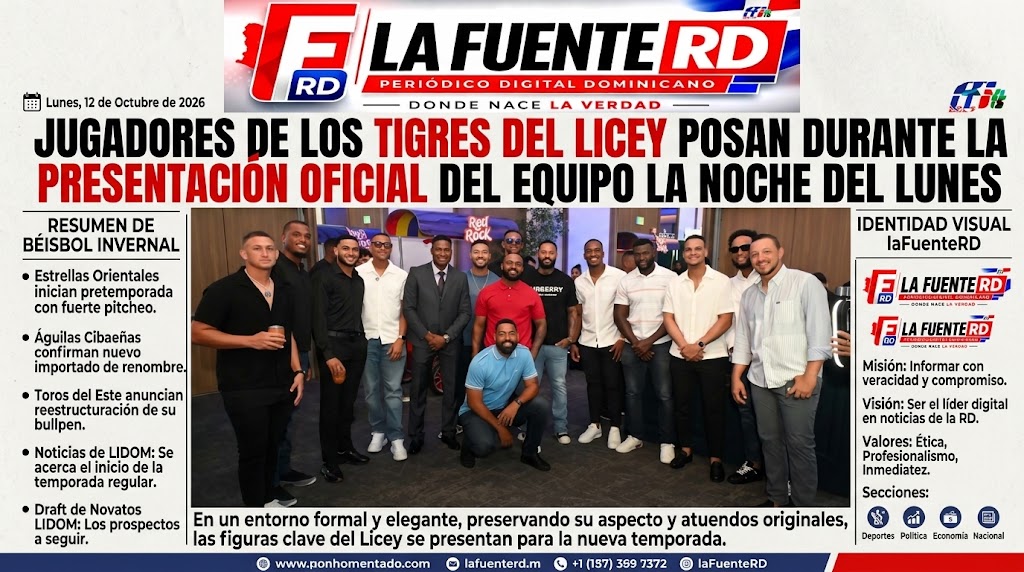 Jugadores de los Tigres del Licey posan durante la presentación oficial del equipo la noche del lunes.